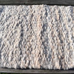torddu wool rug