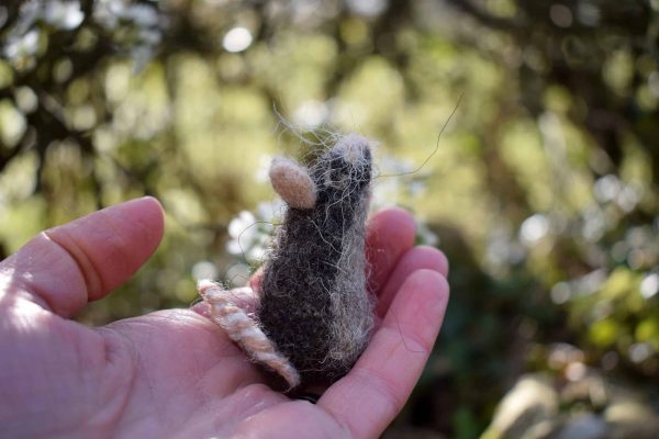 wool mouse decoration